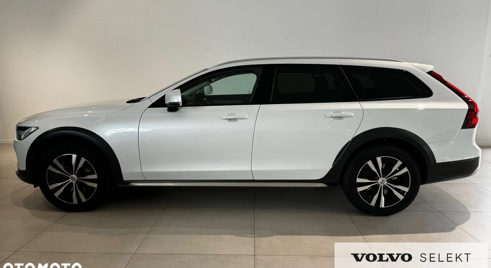 Volvo V90 Cross Country cena 224900 przebieg: 53700, rok produkcji 2022 z Prabuty małe 277